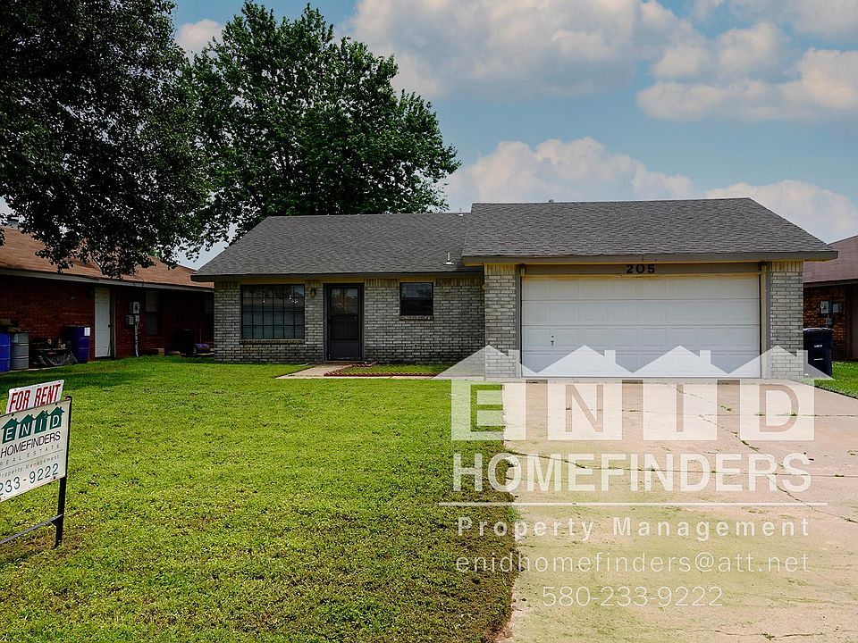 1st image of 205 S Greenleaf Dr
