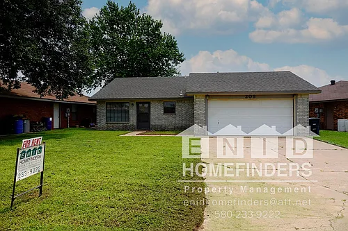 205 S Greenleaf Dr Photo 1