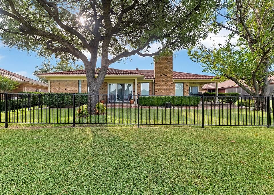 1st image of 808 Havenwood Ln S