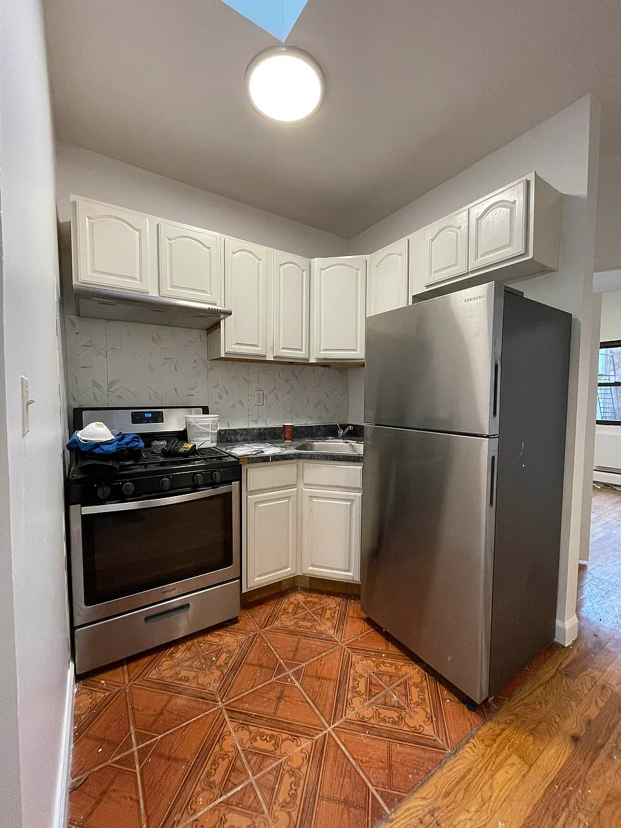 Building Photo - 818 Myrtle Ave #3