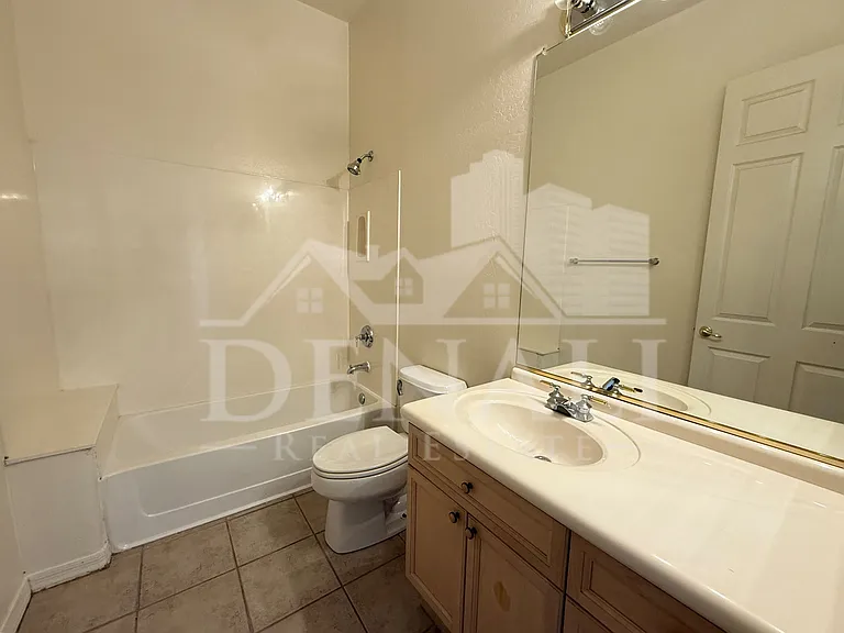 3800 S Cantabria Cir #1009 — Photo 16