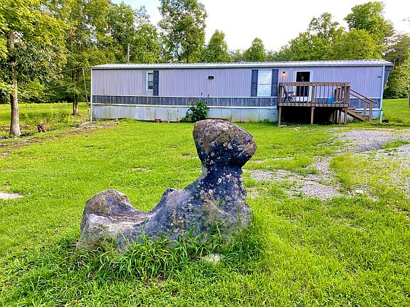 4th image of 276 Rocky Top Dr