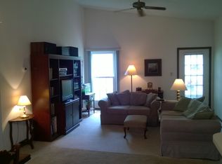 549 Fessler Ave, Naperville, IL 60565