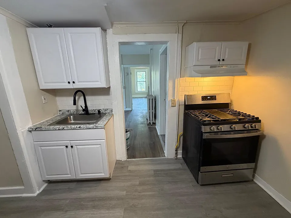 125 Shelton Ave #2A