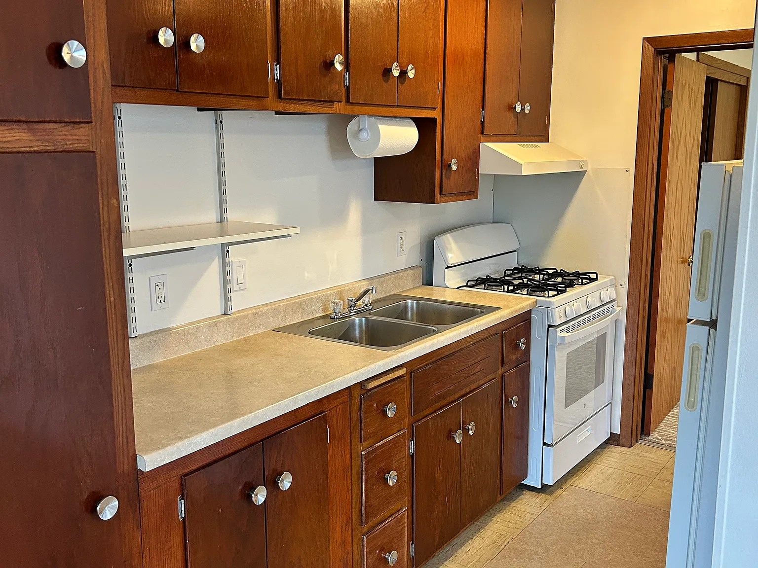 1 bed, 550 sqft, $950 — Photo 4