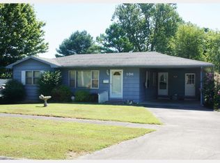 506 Ophia St, Metropolis, IL 62960