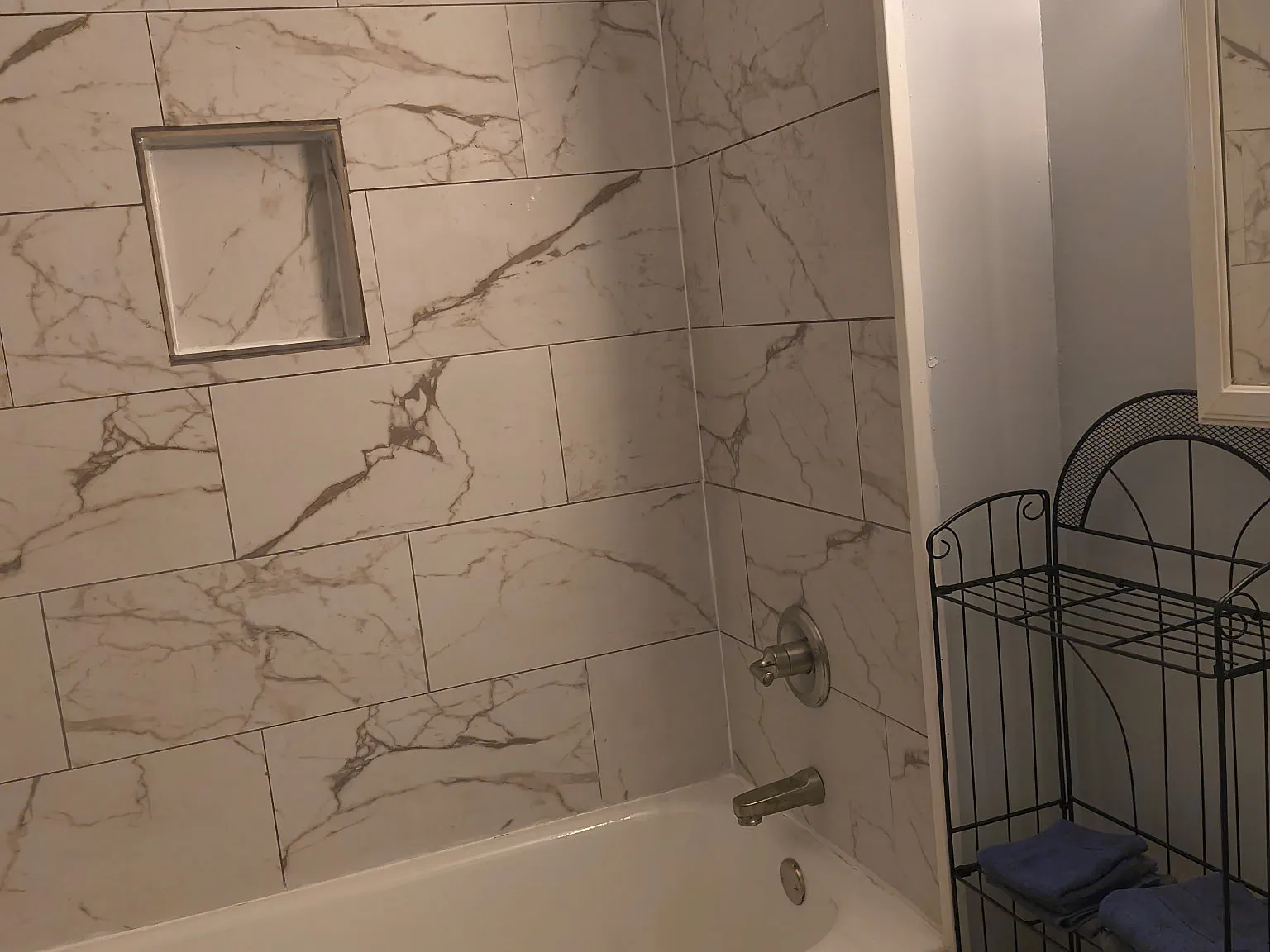 5 bed, 2118 sqft, $2,900 — Photo 4