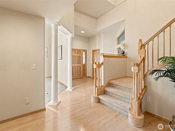 5th image of 4829 66th Avenue NE