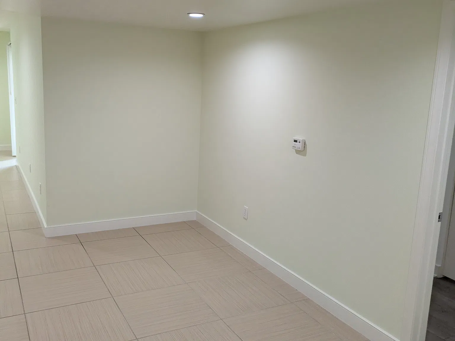 1 bed, 975 sqft, $3,050 — Photo 4