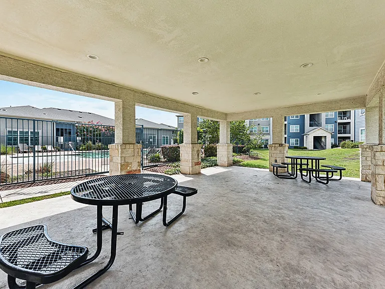 Heights on Parmer Apartments — Photo 30