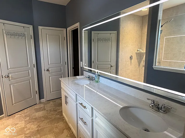 1190 Sunset Blvd — Photo 12