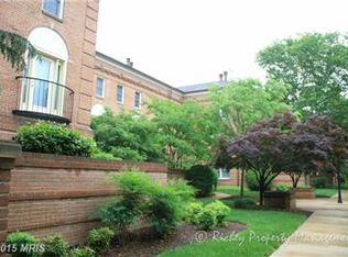 1113 N Pitt St APT 2B, Alexandria, VA 22314