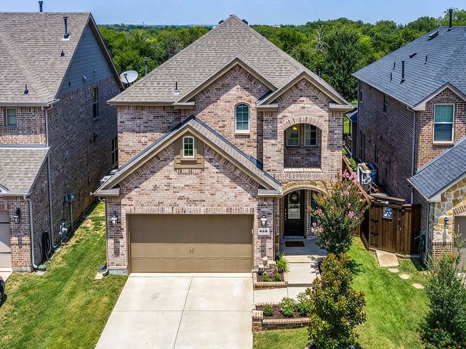 9836 Diamondback Ln