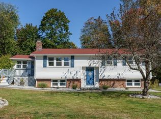 27 Eaton Dr, Hudson, MA 01749
