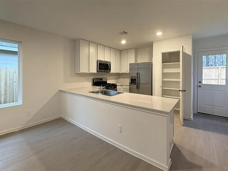 1439 Cactus Rose Dr — Photo 1