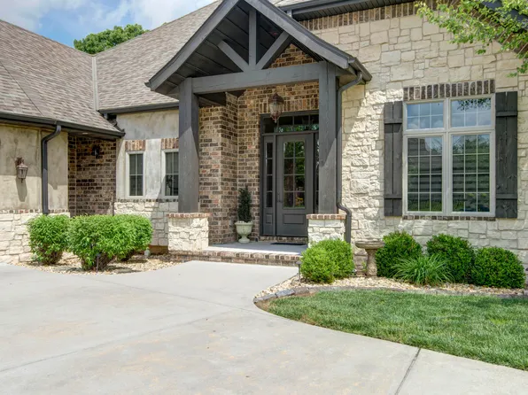 9507 Pasatiempo Drive, Nixa, MO 65714