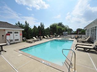 5231 Waterbury Rd, Des Moines, IA 50312