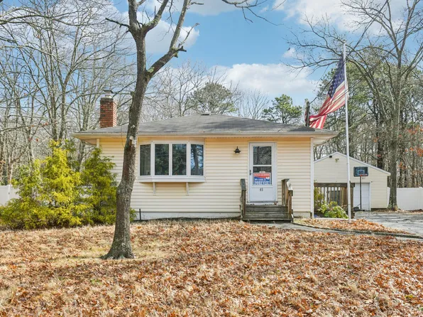 45 Trainor Avenue, Center Moriches, NY 11934