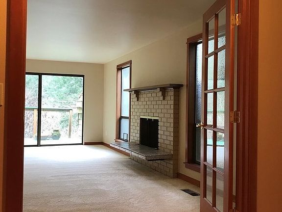 4th image of 1615 Evergreen Park Ln SW