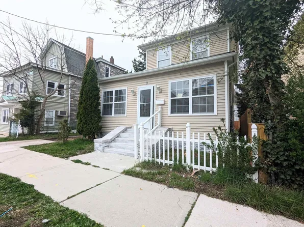 9 N 2nd St, Pleasantville, NJ 08232