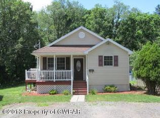 40 Claude St, Dallas, PA 18612