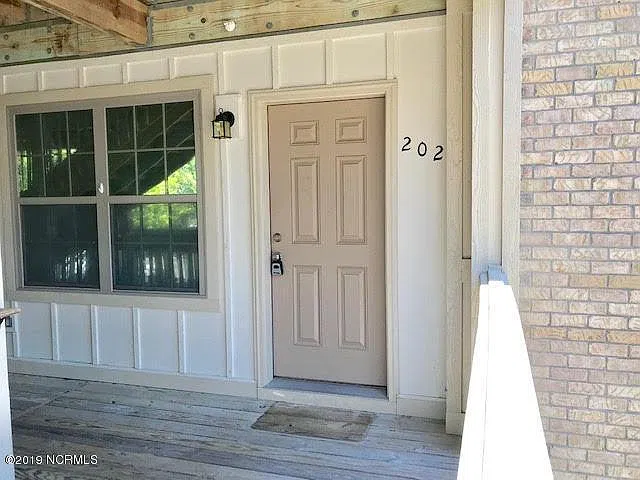 2 bed, 890 sqft, $1,292 — Photo 3