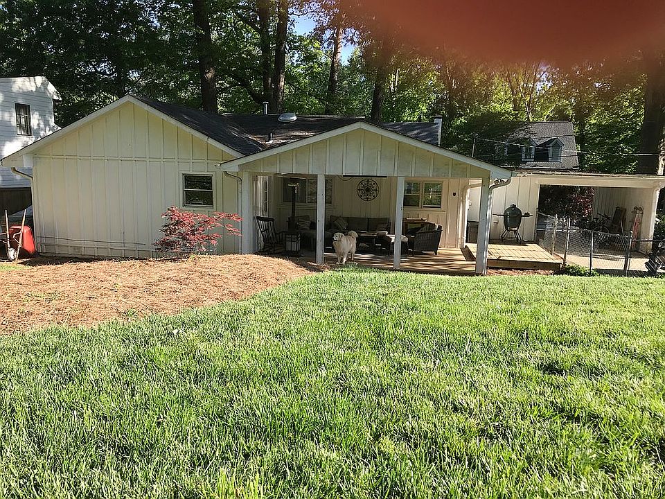 2nd image of 340 Valley Brook Dr NE