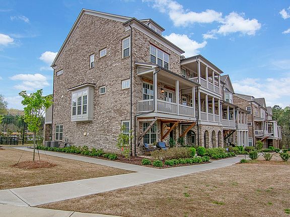 3rd image of 7041 Richwood Cir