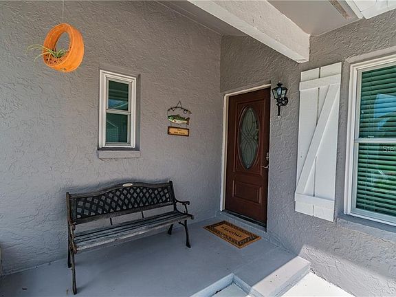 3rd image of 126 Gulfwinds Dr E