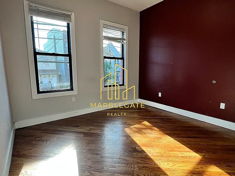 739 Garfield Ave #22A — Photo 5