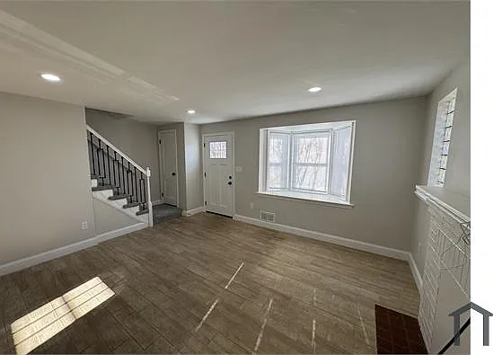 1634 Thetford Rd — Photo 17