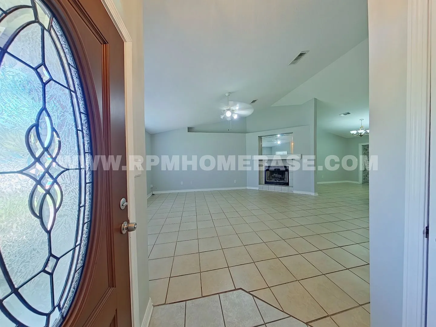 Spacious 4-Bedroom Home with Florida Room in Perdido Key — Photo 2