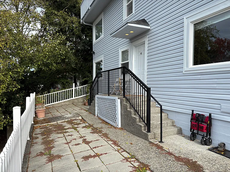 1401 W Bertona St #4 — Photo 10