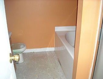 3rd image of 110 Bonnies Way