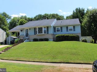 29 Old Manor Rd, Newark, DE 19711