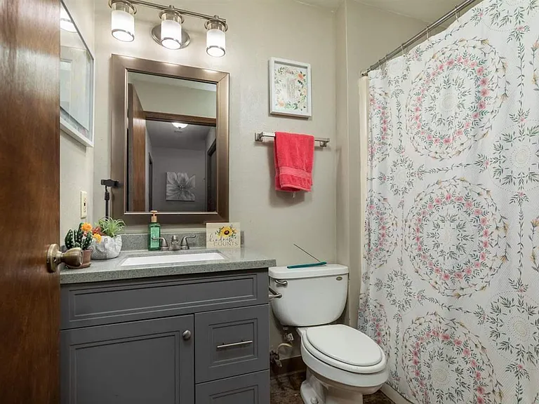 49 Park Heights Ct — Photo 15