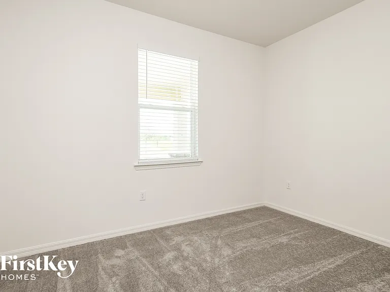 1140 Spokane Point — Photo 12