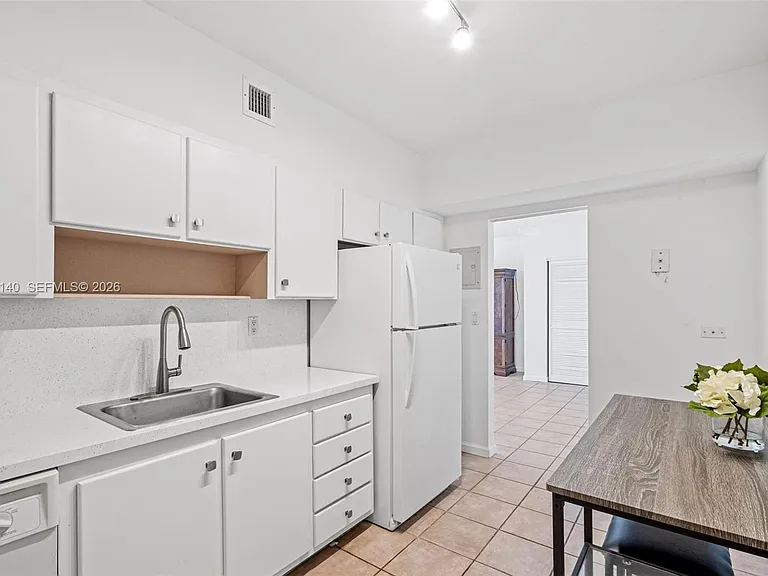 90 Edgewater Dr #1216 — Photo 18
