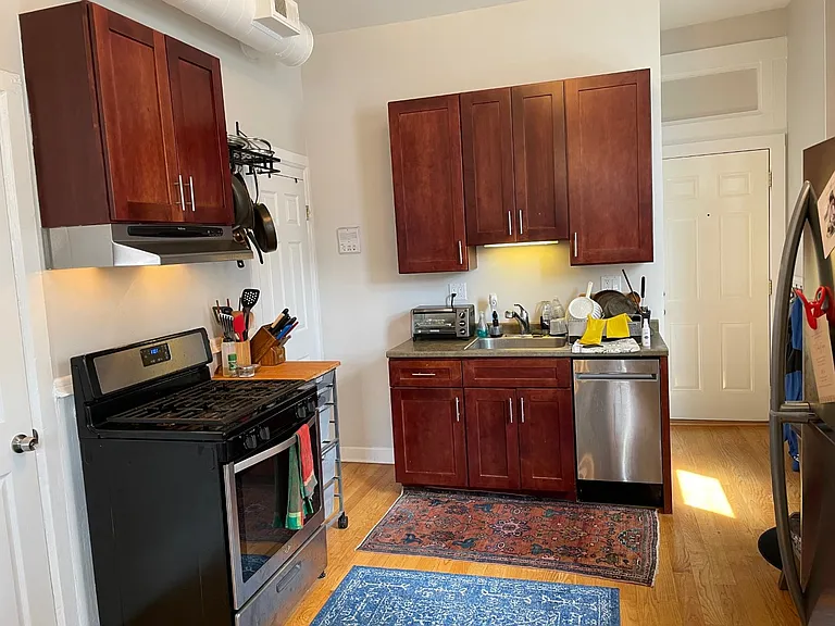 1517 W Cortez St #1R — Photo 5