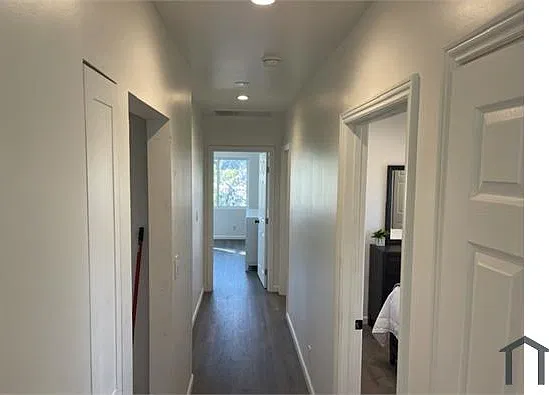 6004 S Denker Ave — Photo 4