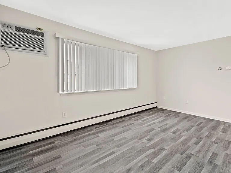 427 Wayne St — Photo 18