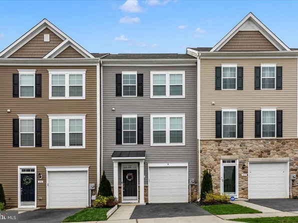 205 Union Ridge Dr, Charles Town, WV 25414