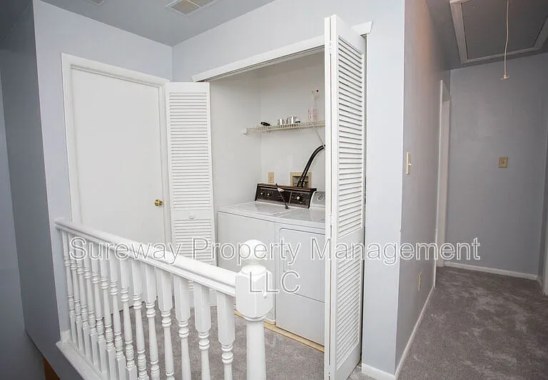 12 Grant Ln — Photo 23
