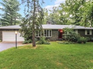 24 Willett Dr, Longmeadow, MA 01106