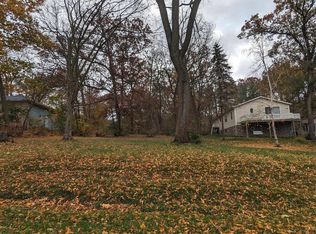 574 Baintree Rd, Davis, IL 61019