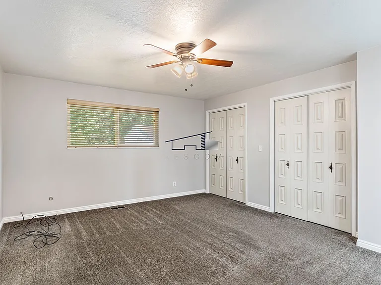 3179 Hawthorne Ave — Photo 10