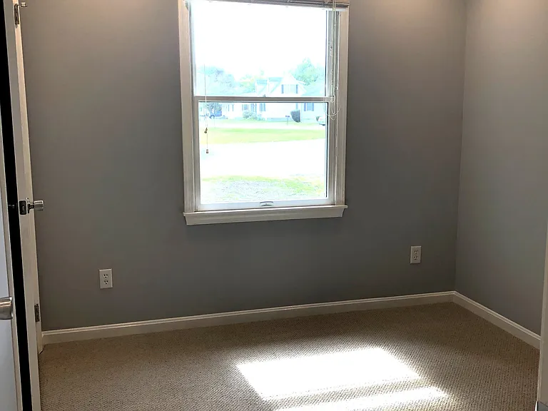 401 Hubbard Cir — Photo 16