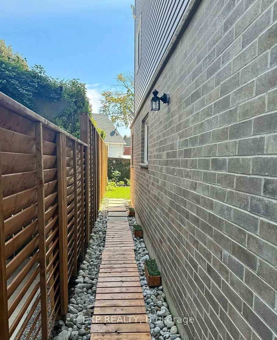 1 bed, $1,250 — Photo 3