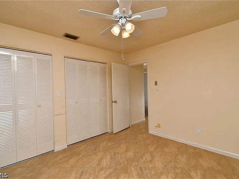 9 Park Lane Cir — Photo 18