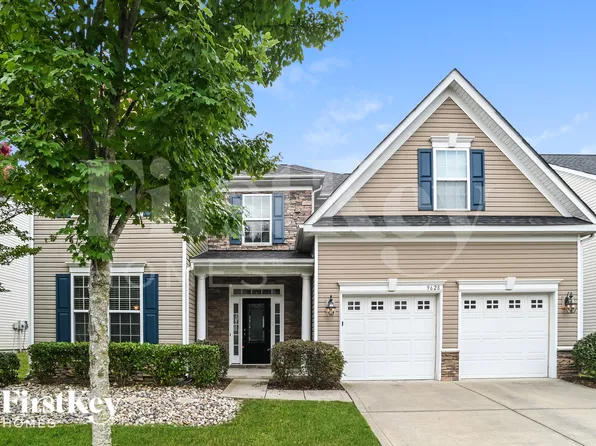 9628 Loughlin Ln, Charlotte, NC 28273